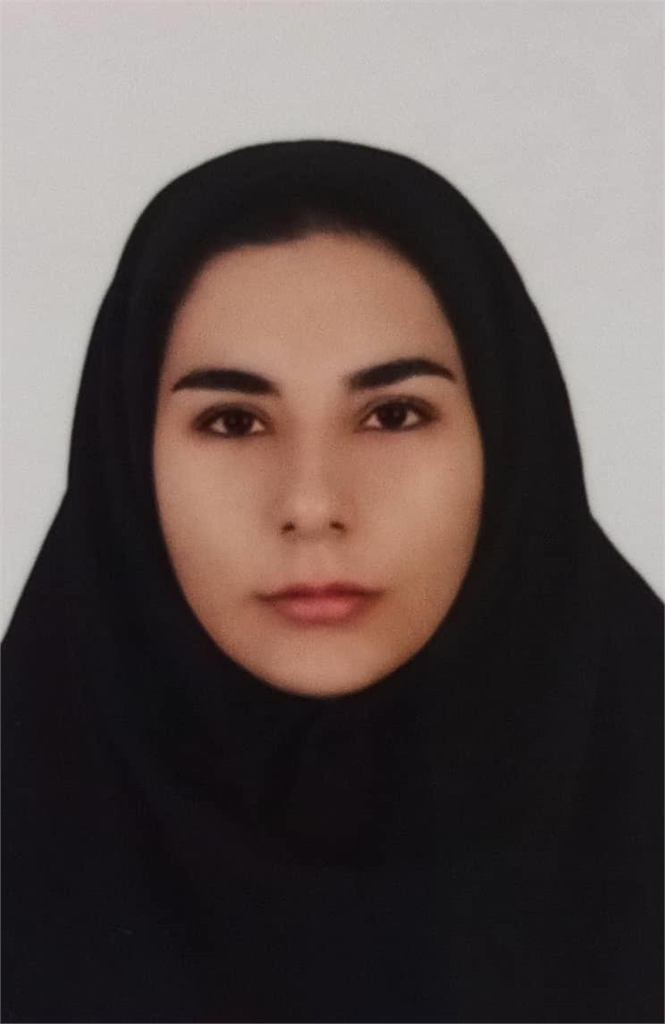 سارا عزيززاده